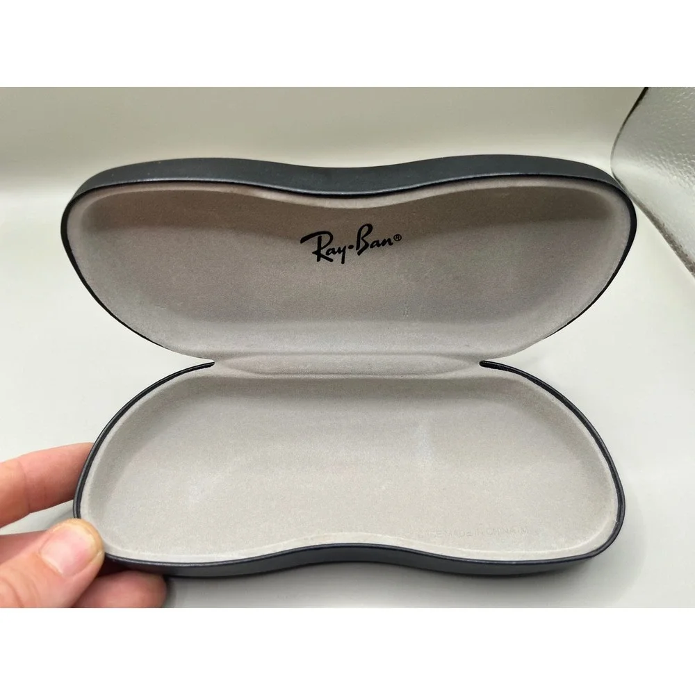 Ray-Ban Black Hard Shell Clamshell Eyeglasses Sunglasses Case Grey Felt Lining